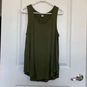 Women’s olive green loose fitting cotton soft tank top